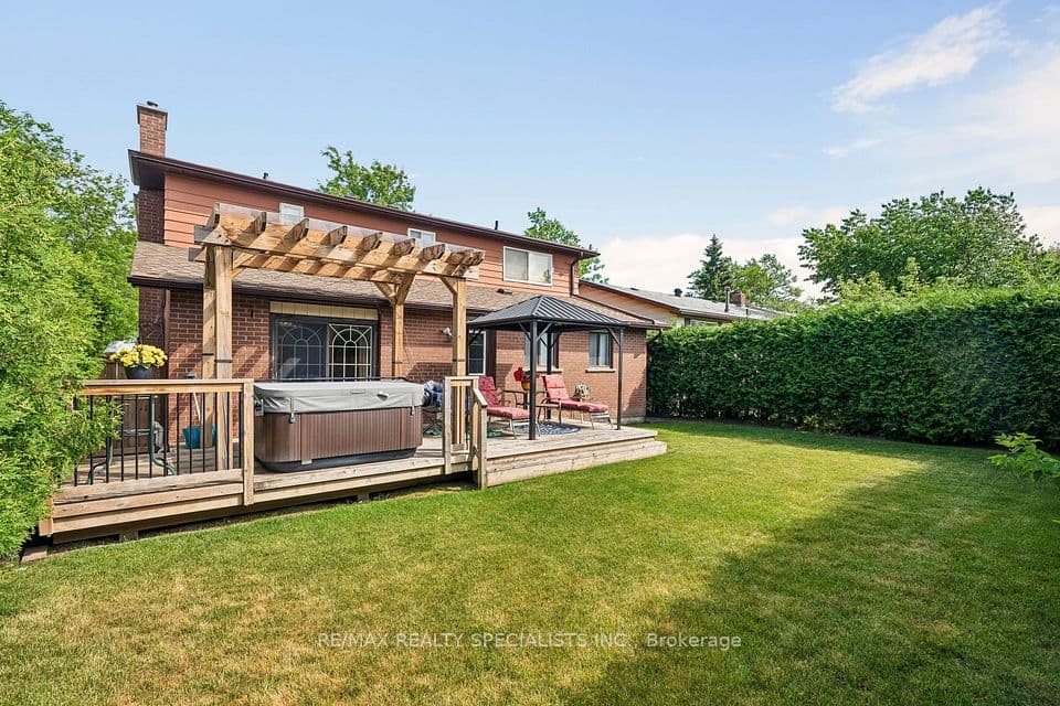 46 Linkdale Road, Brampton, ON L6V 2Y6 – photo 3