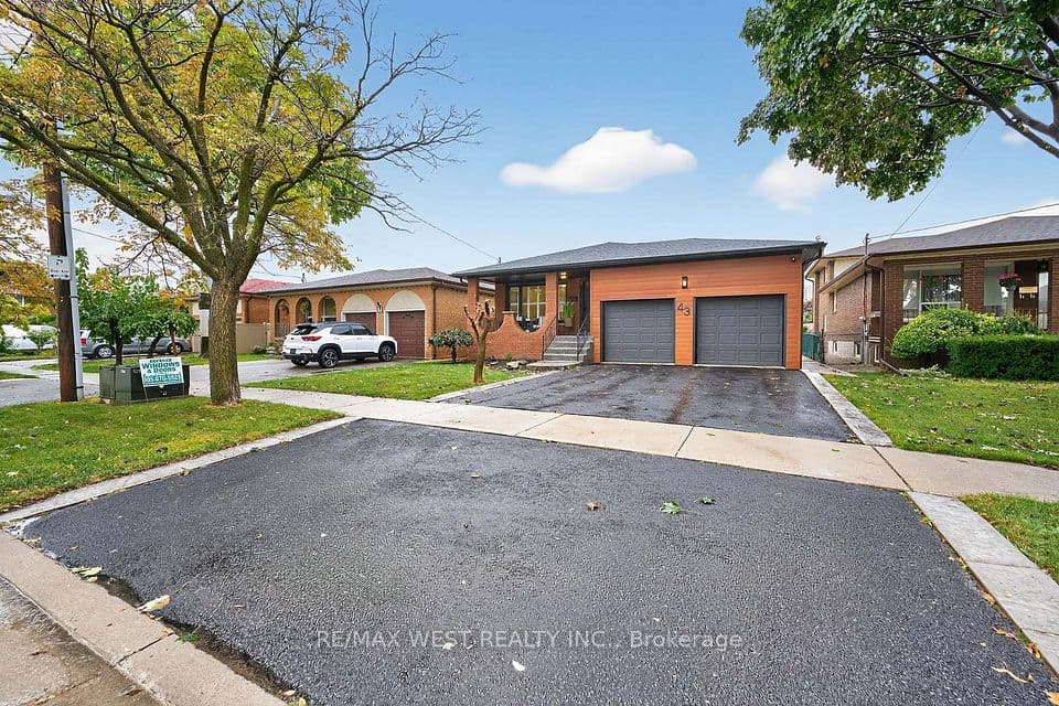 43 St Georges Boulevard, Toronto, ON M9R 1X3 – photo 3