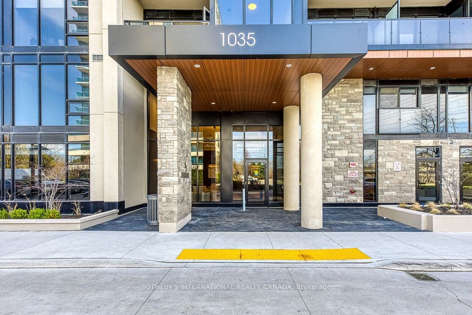1035 Southdown Road 212, Mississauga, ON L5J 0A2 – photo 3