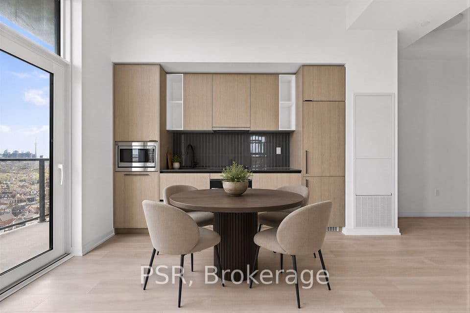 10 Graphophone Grove 1809, Toronto, ON M6H 0E5 – main photo