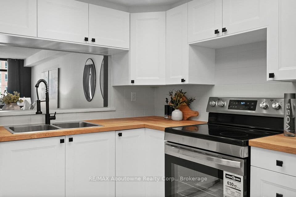 300 Webb Drive 1108, Mississauga, ON L5B 3W3 – photo 3