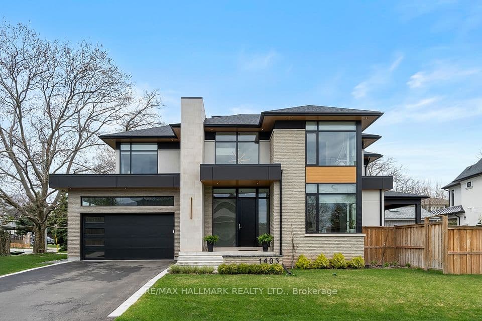 1403 Wren Avenue, Oakville, ON L6L 2V7 – main photo