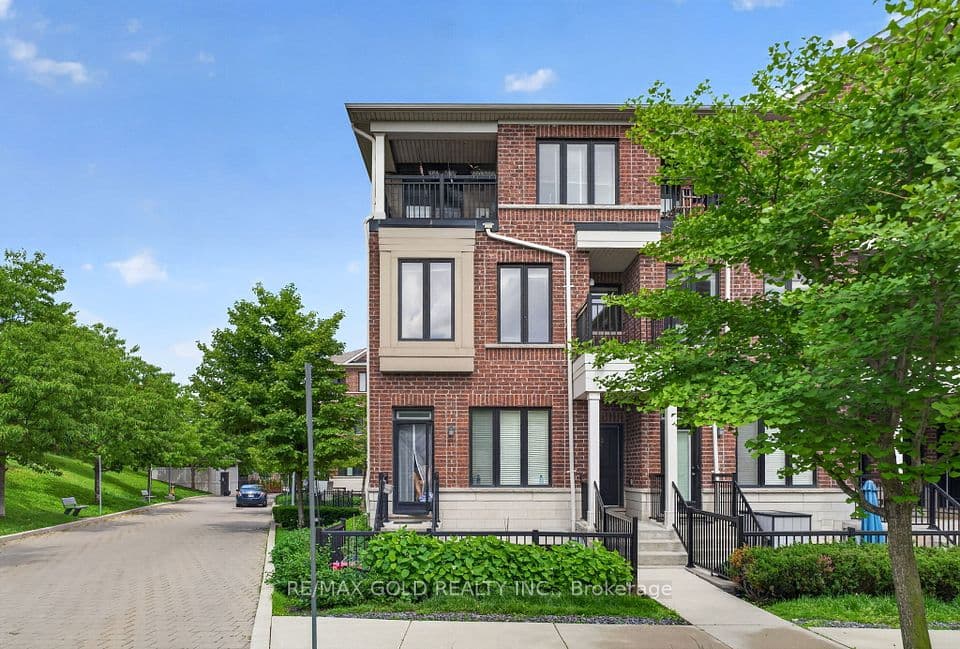 30 Carnation Avenue 92, Toronto, ON M8V 0B8 – photo 3