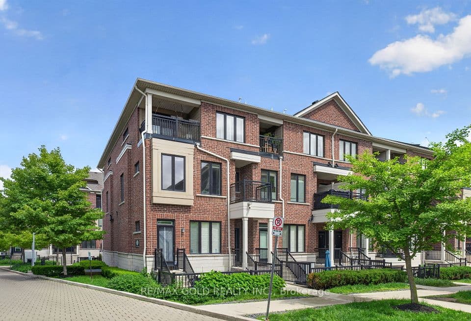 30 Carnation Avenue 92, Toronto, ON M8V 0B8 – photo 2