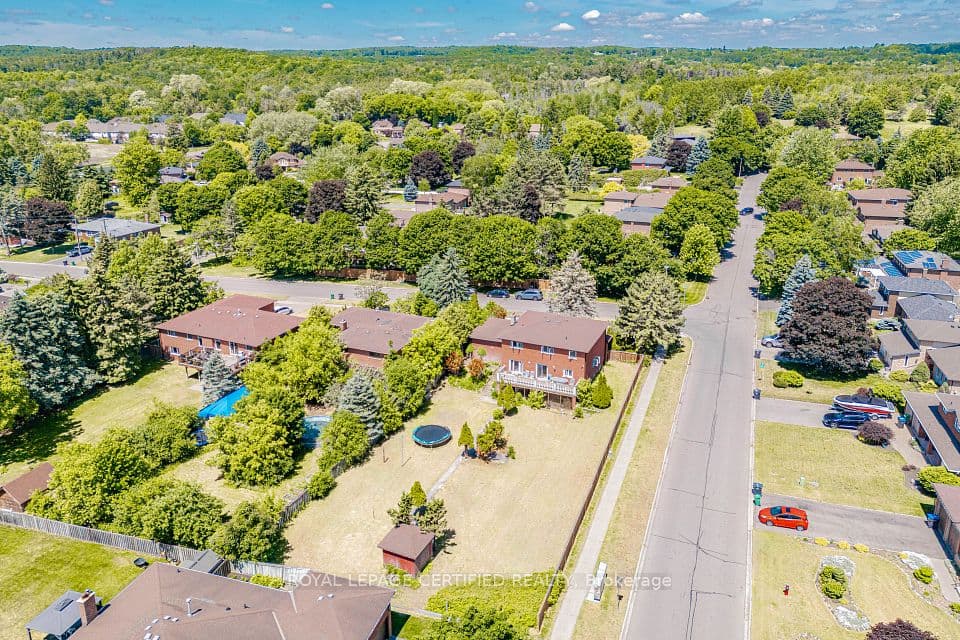 28 Walker Road E, Caledon, ON L7C 1H2 – photo 3