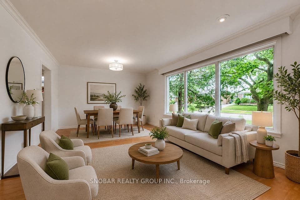 42 Clearbrooke Circle, Toronto, ON M9W 2E4 – photo 3