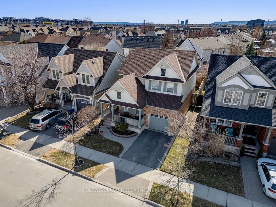 593 Caverhill Crescent, Milton, ON L9T 5K1 – photo 3