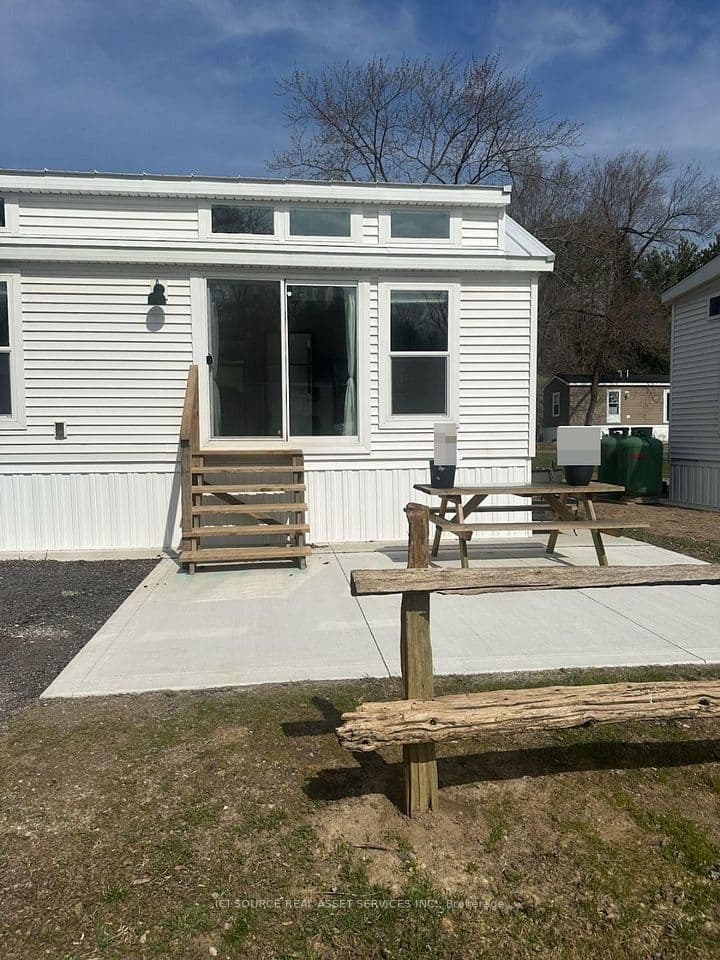 18478 Duffey's Lane 605, Caledon, ON L7E 3C4 – main photo