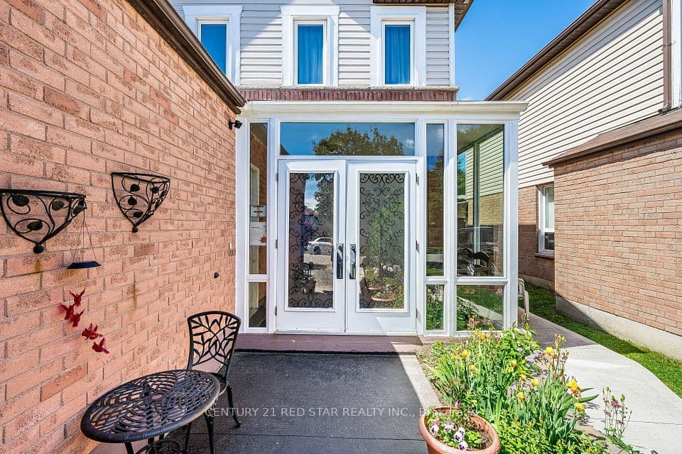 52 Newdale Place, Brampton, ON L6S 5Z3 – photo 3