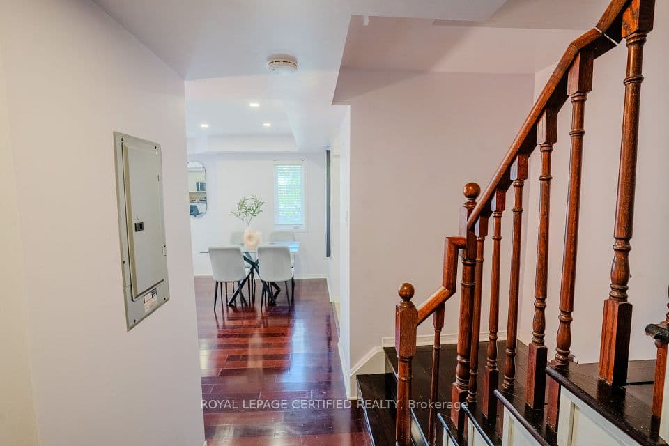 4975 Southampton Drive 353, Mississauga, ON L5M 8C8 – photo 3