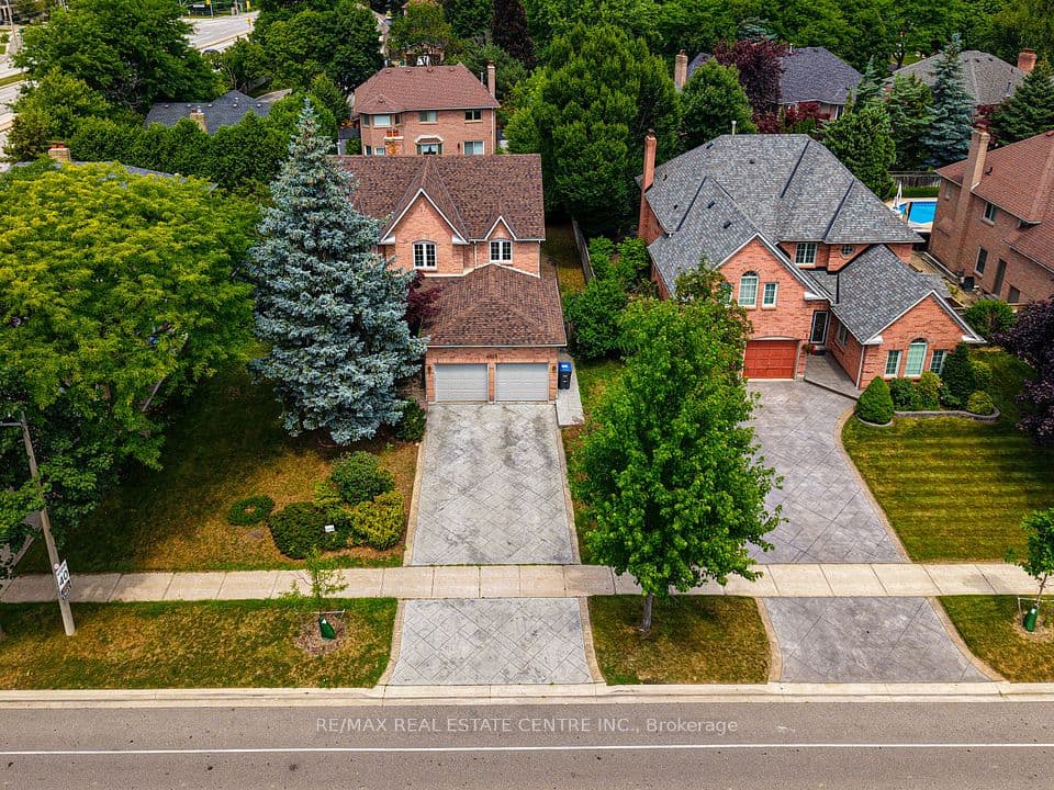 4623 Hewicks Lane, Mississauga, ON L5M 3L8 – main photo