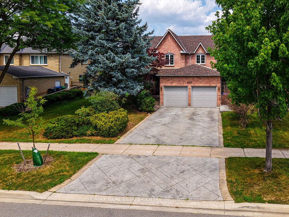 4623 Hewicks Lane, Mississauga, ON L5M 3L8 – photo 3