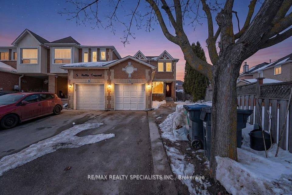3 Mullis Crescent, Brampton, ON L6Y 4T3 – main photo