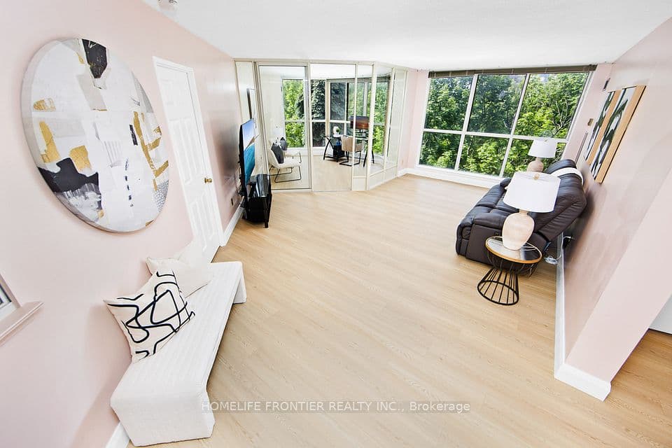 22 Southport Street 440, Toronto, ON M6S 4Y9 – photo 2