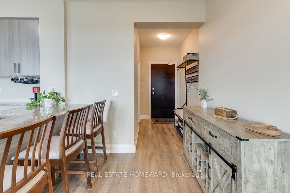 65 Yorkland Boulevard 211, Brampton, ON L6P 4M5 – photo 2
