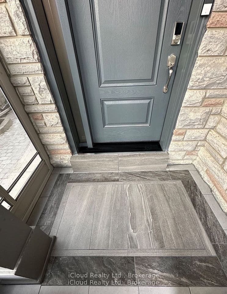36 Pacific Wind Crescent, Brampton, ON L6R 2B1 – photo 3
