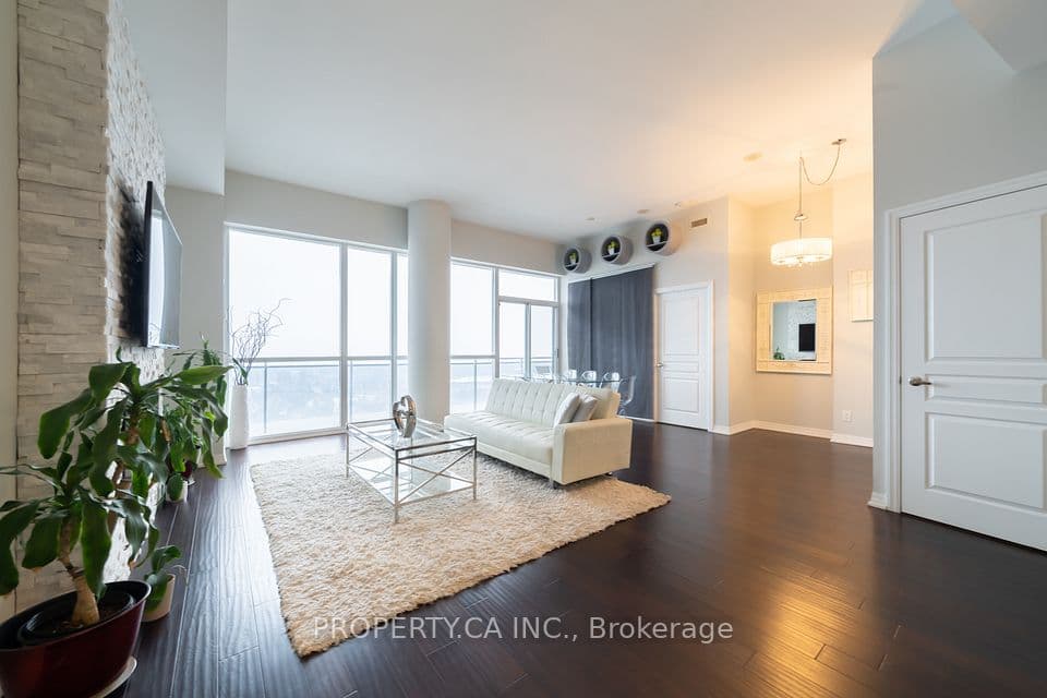 223 Webb Drive PH3504, Mississauga, ON L5B 0E8 – photo 2