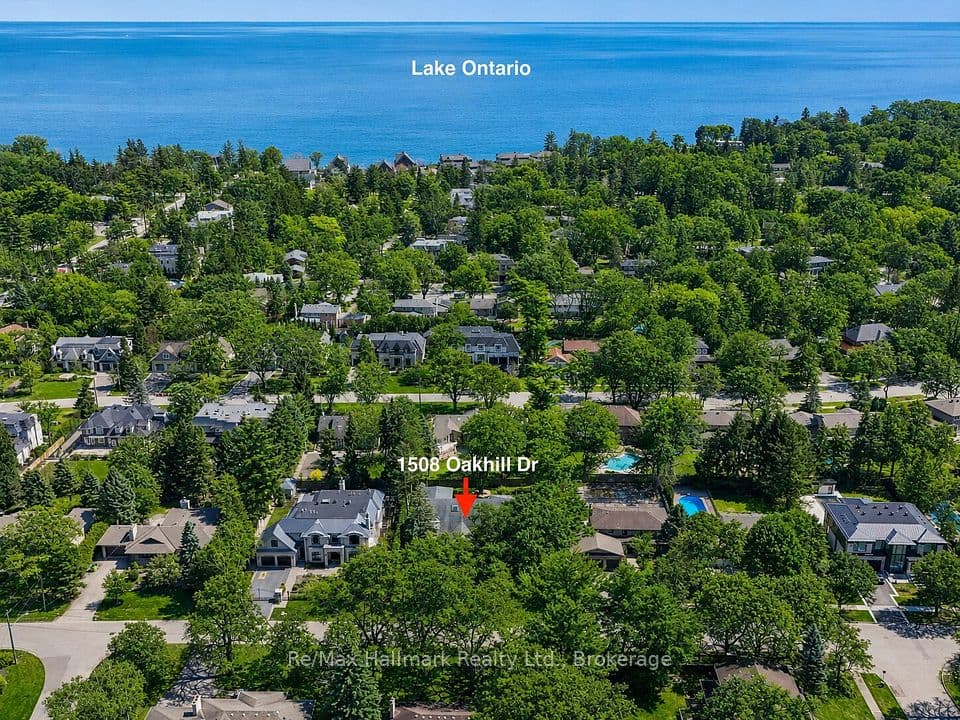 1508 Oakhill Drive, Oakville, ON L6J 1Y5 – photo 2
