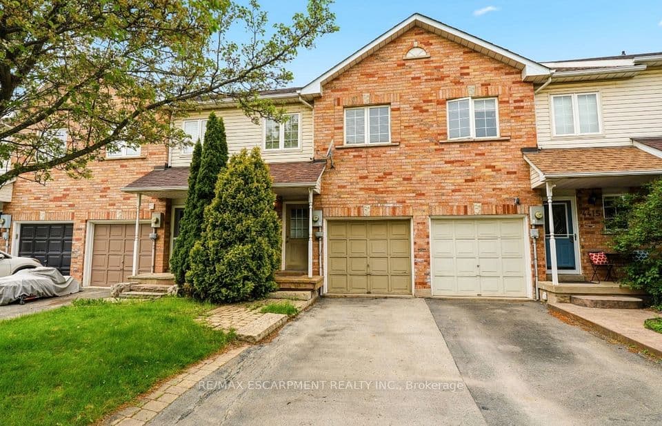 4413 Peter Drive, Burlington, ON L7L 6S6 – main photo