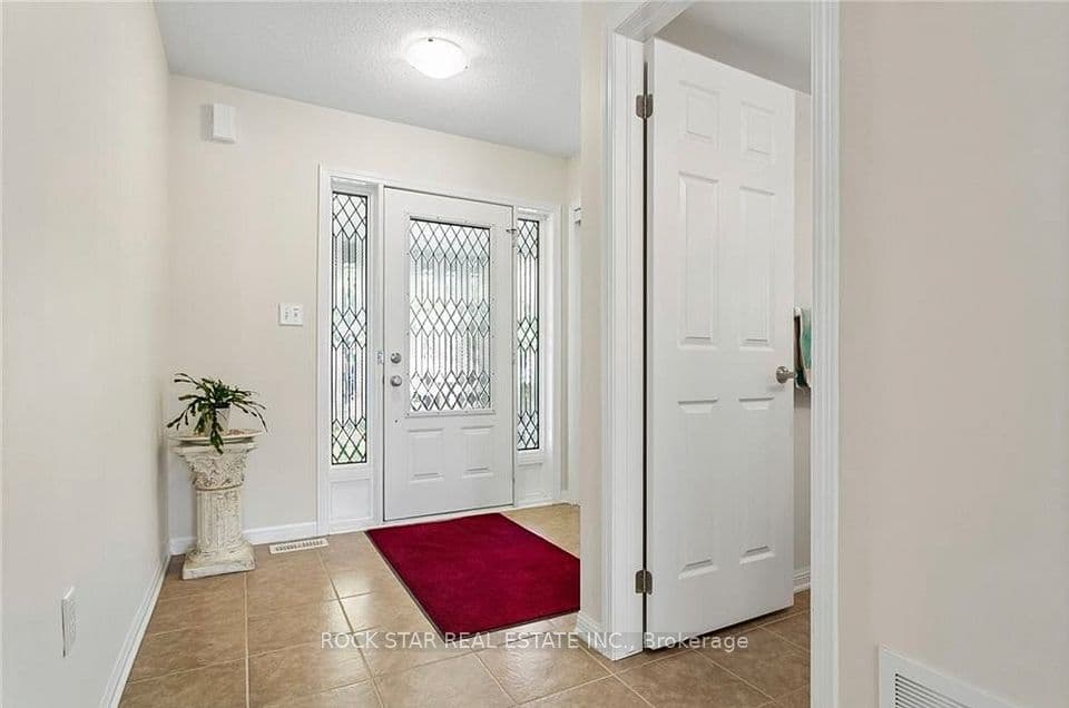 10 Klemscott Road, Brampton, ON L7A 0P5 – photo 2