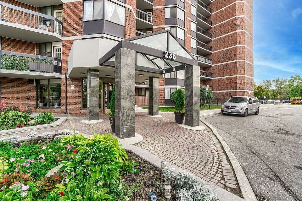 236 Albion Road 310, Toronto, ON M9W 6A6 – photo 3