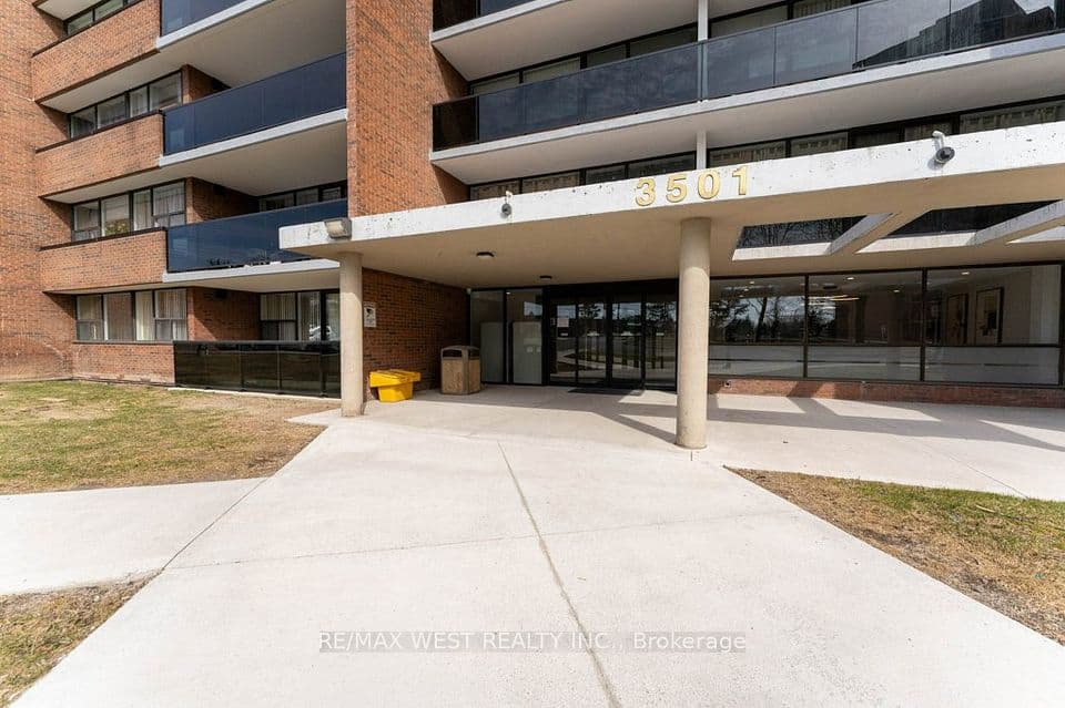 3501 Glen Erin Drive 1001, Mississauga, ON L5L 2E9 – photo 3