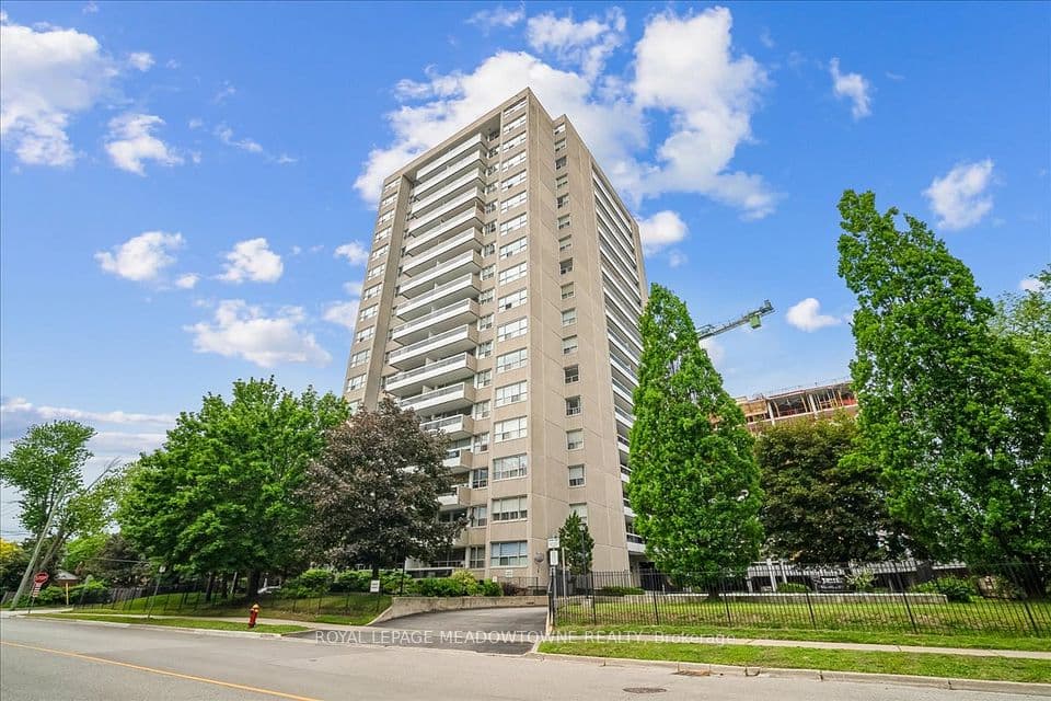 2263 Marine Drive 1601, Oakville, ON L6L 5K1 – main photo