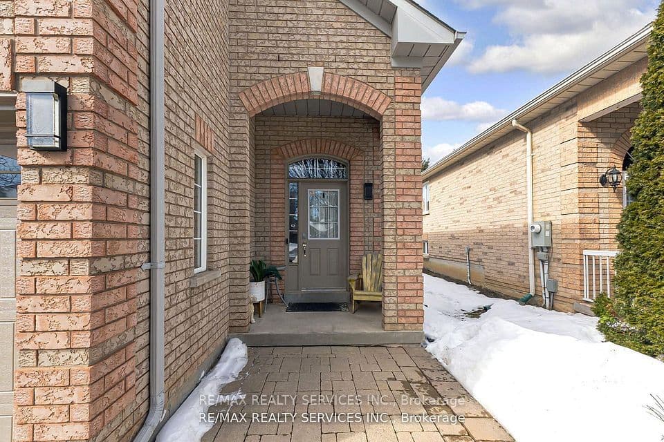 50 Sunny Glen Crescent, Brampton, ON L7A 2C6 – photo 3