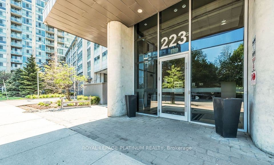 223 Webb Drive 1202, Mississauga, ON L5B 0E8 – photo 3