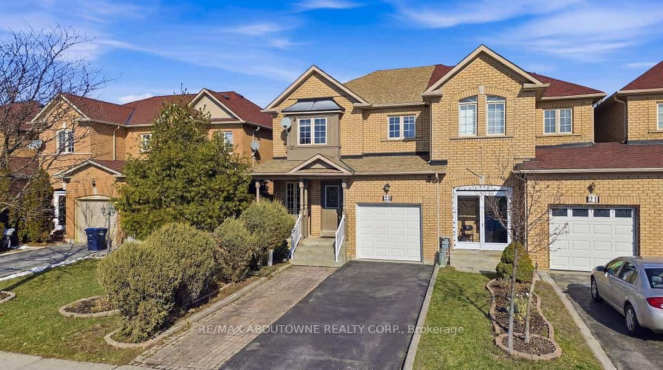 23 Arabia Gate, Brampton, ON L6R 2N9 – main photo