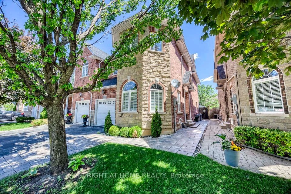 1451 Tobyn Drive, Burlington, ON L7M 5A6 – photo 2