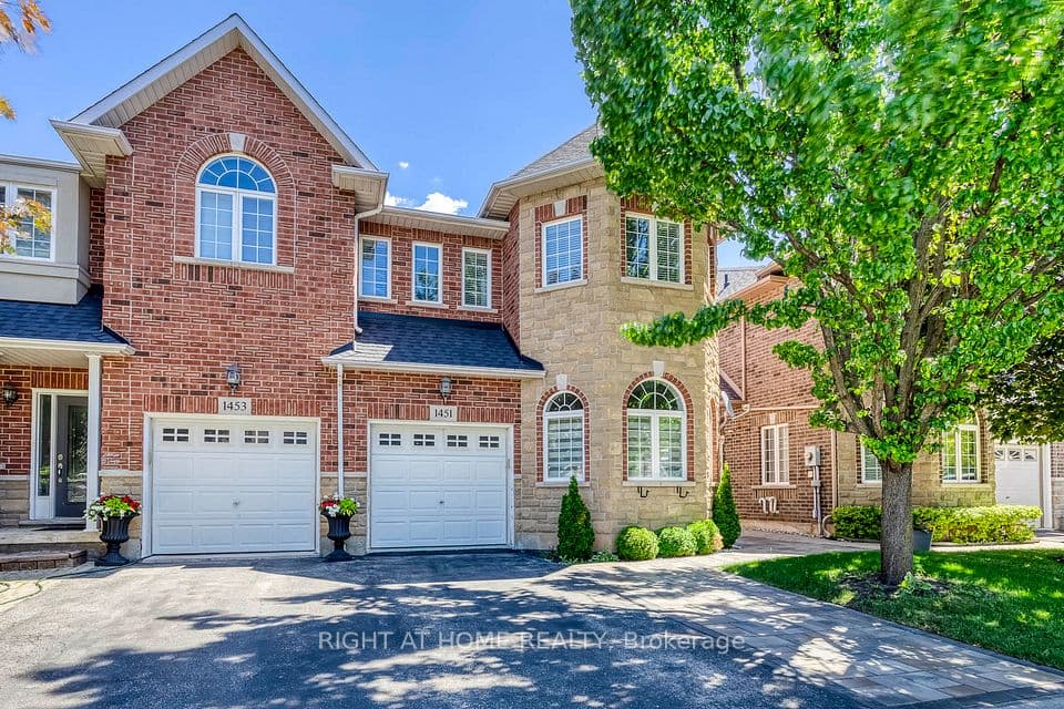 1451 Tobyn Drive, Burlington, ON L7M 5A6 – main photo