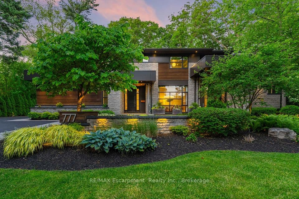 777 Shadeland Avenue, Burlington, ON L7T 2M2 – main photo