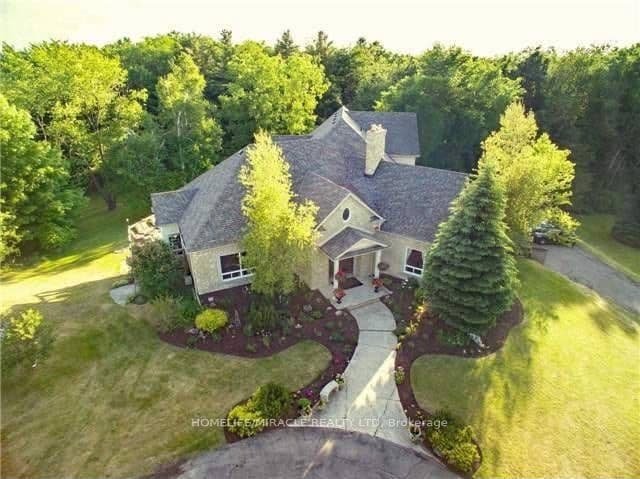 19 Tanglewood Drive, Caledon, ON L7K 0K3 – main photo