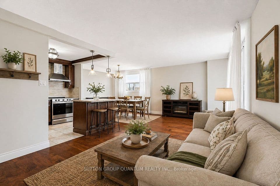 2345 Confederation Parkway 802, Mississauga, ON L5B 2H3 – main photo