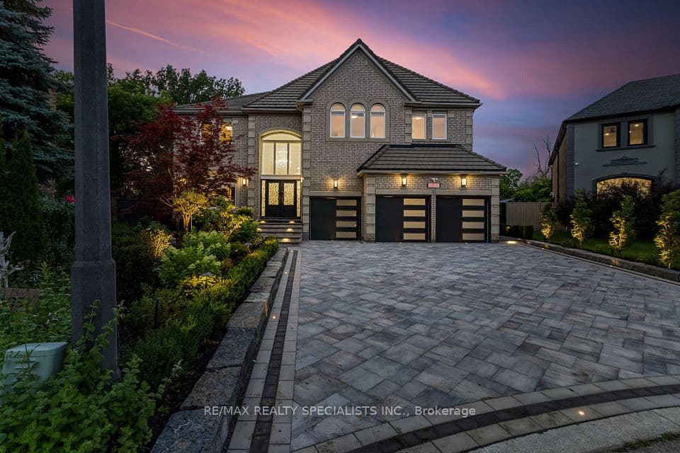 5397 Roanoke Court, Mississauga, ON L5M 5H9 – main photo