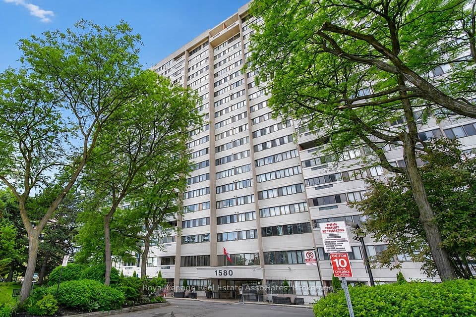 1580 Mississauga Valley Boulevard 901, Mississauga, ON L5A 3T8 – photo 2