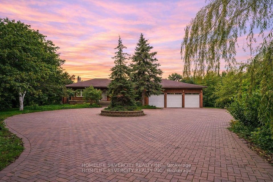 4395 Castlemore Road, Brampton, ON L6P 0W9 – main photo
