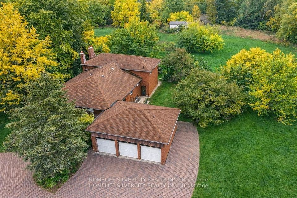 4395 Castlemore Road, Brampton, ON L6P 0W9 – photo 2