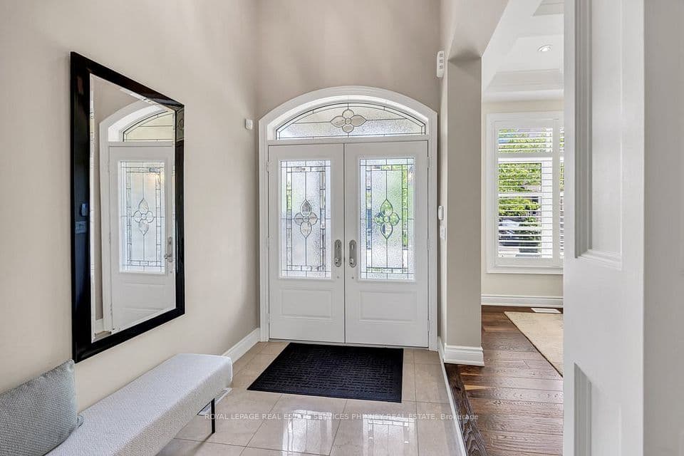 2444 Chateau Common, Oakville, ON L6M 0S1 – photo 3