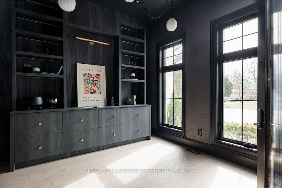 517 Stafford Drive, Oakville, ON L6L 4M4 – photo 3