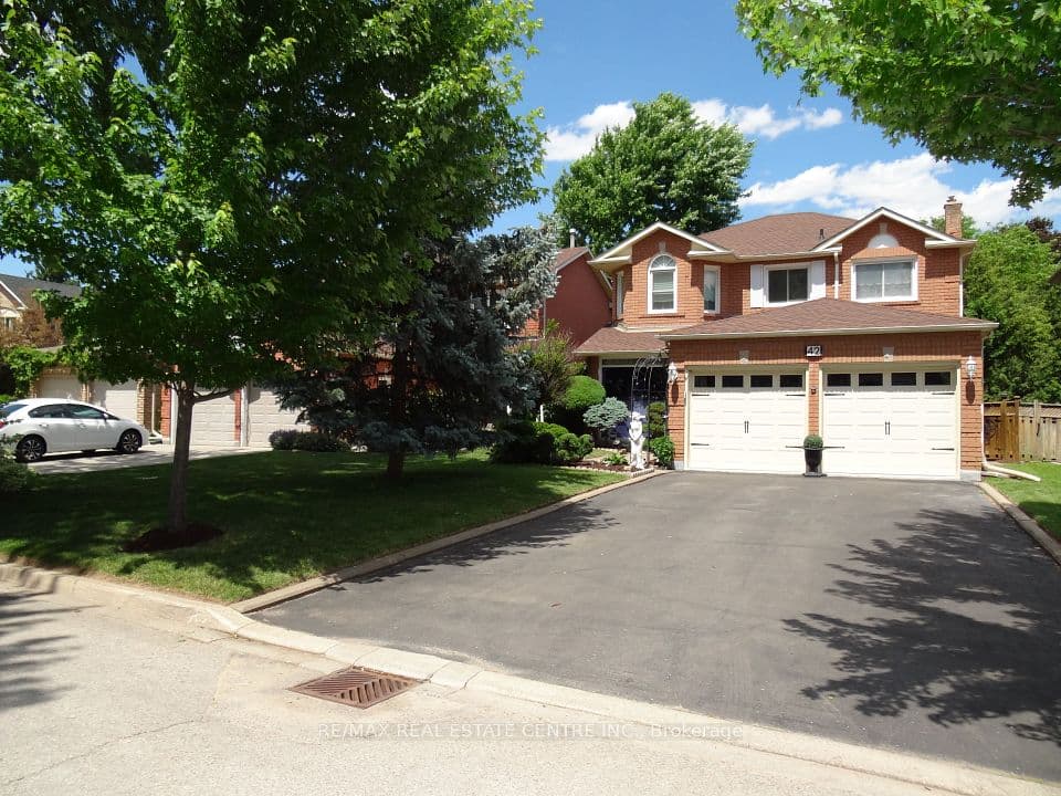 42 Davis Crescent, Halton Hills, ON L7G 5P5 – main photo