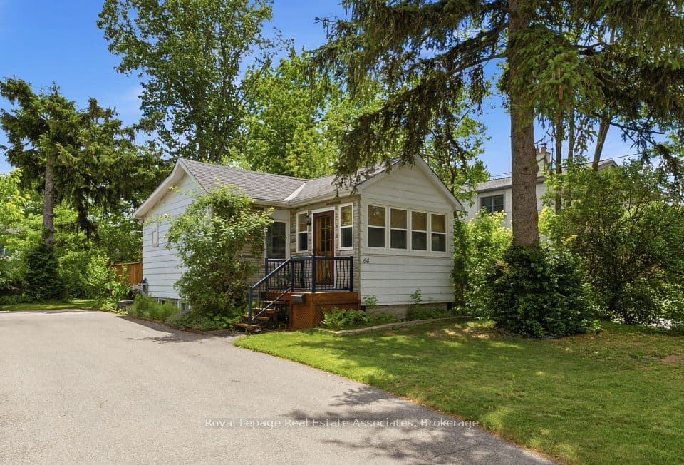 64 Eaglewood Boulevard, Mississauga, ON L5G 1V4 – main photo