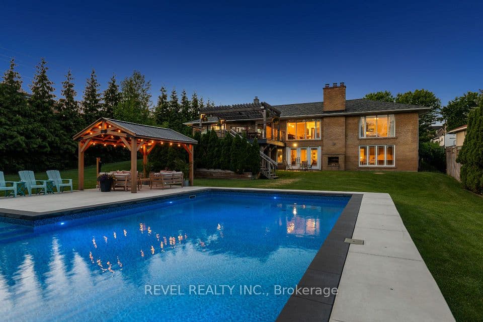 1648 Crediton Parkway, Mississauga, ON L5G 3X3 – main photo