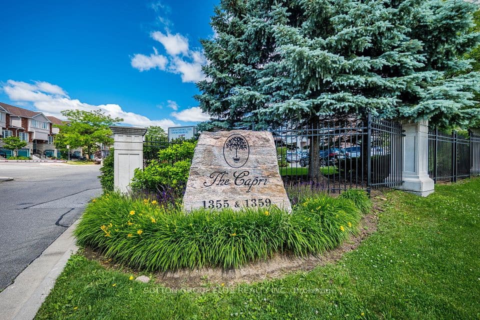 1359 Rathburn Road E 308, Mississauga, ON L4W 5P7 – photo 2