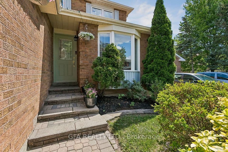 3220 Turnstone Crescent, Mississauga, ON L5L 5L4 – photo 3
