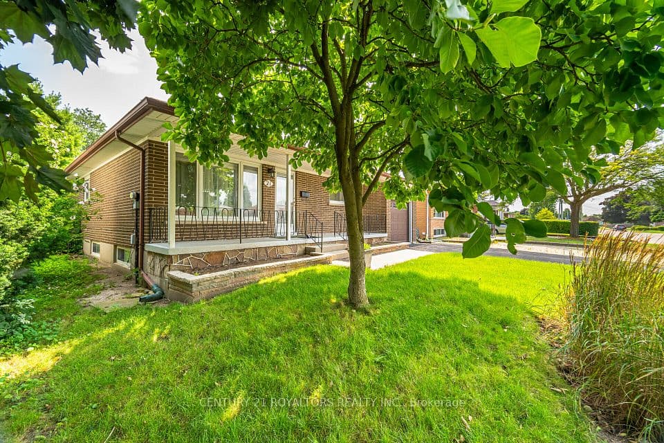 21 Jersey Avenue, Brampton, ON L6W 1L5 – photo 2