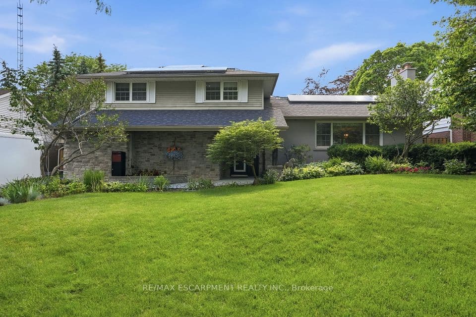 1321 Fairway Court, Burlington, ON L7P 1M5 – main photo