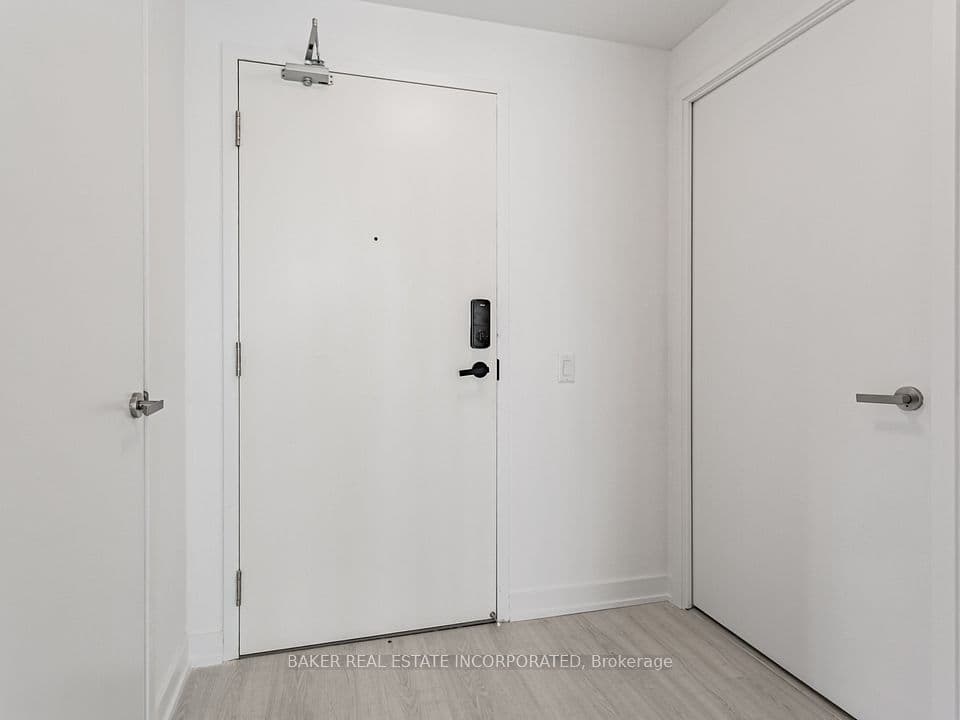 3883 Quartz Road 213, Mississauga, ON L5B 0M4 – photo 3