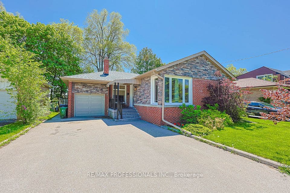 39 Sealcove Drive, Toronto, ON M9C 2C7 – main photo